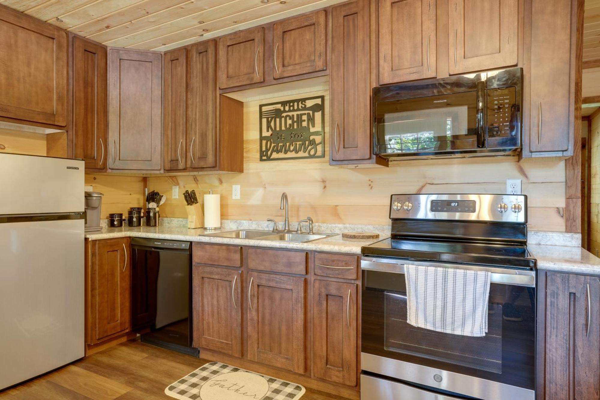 Lakeside Trenton Cabin On 7-Acre Property! מראה חיצוני תמונה